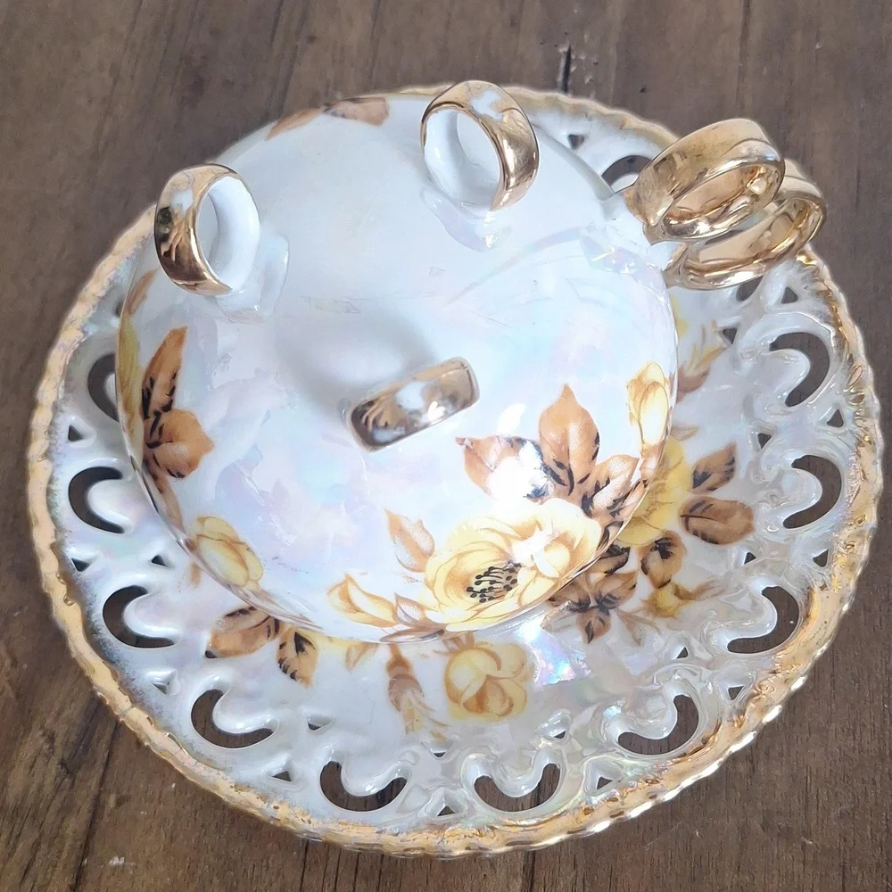 Vintage Porcelain Royal Sealy China Japan Teacup And Saucer Yellow Roses - Picture 4 of 10